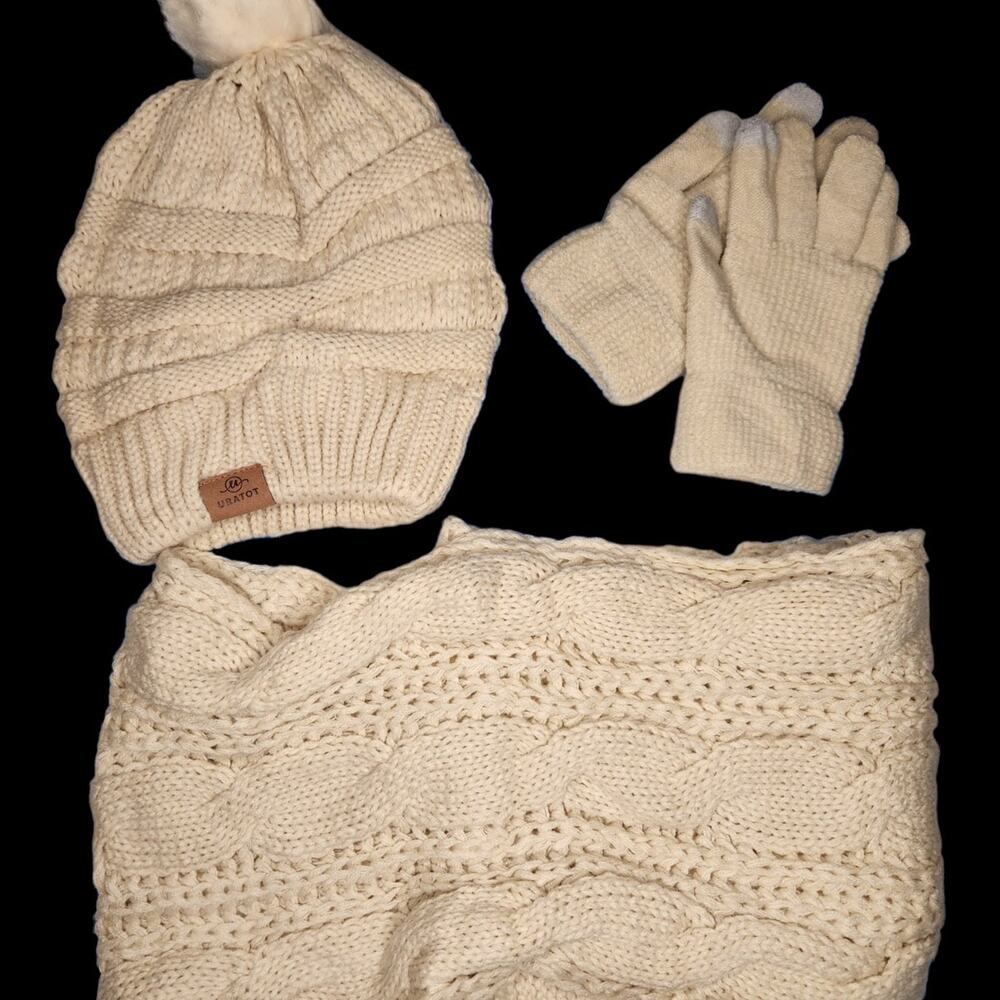 Hat, gloves and infinity scarf set